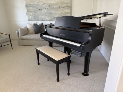 Yamaha C1 Baby Grand Piano with Disklavier Auto Player System - Matte Black