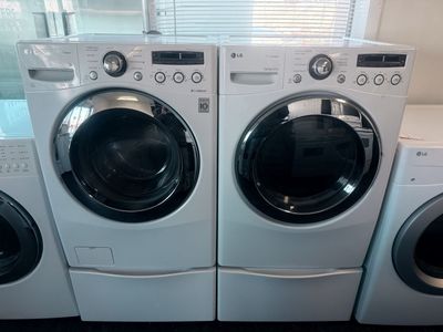 White Ultra Capacity, Steam Lg Washer & Dryer Set!