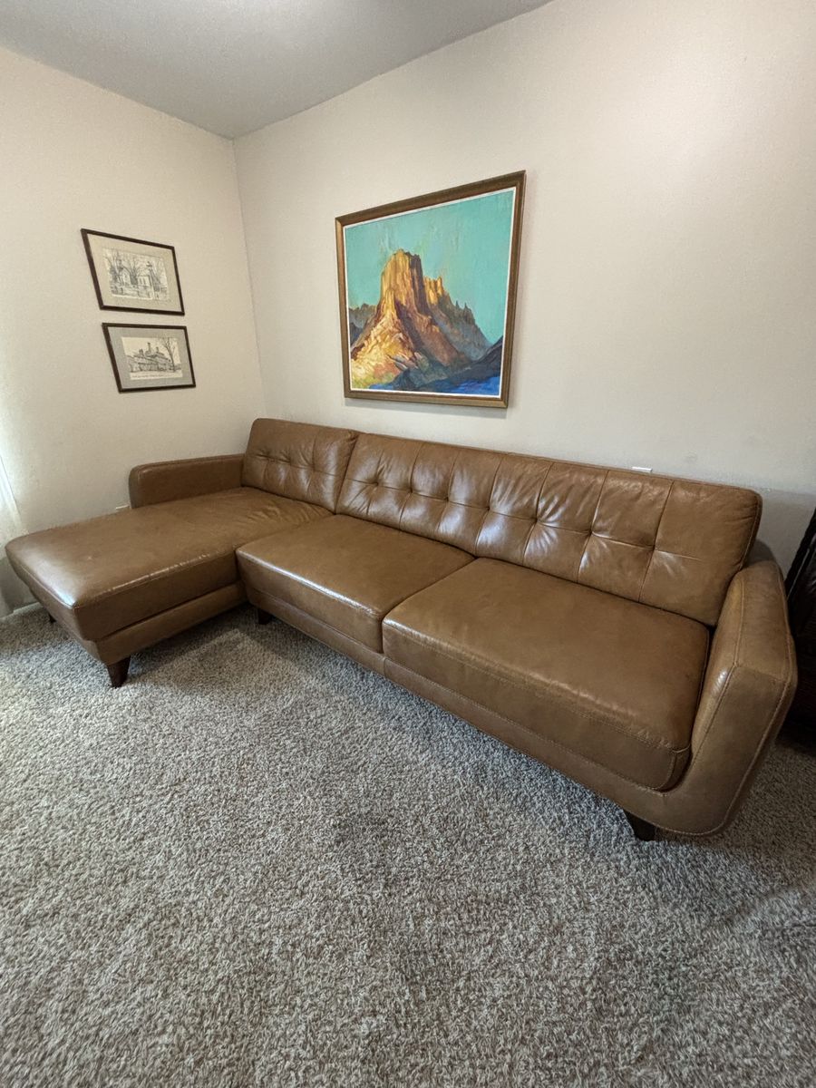Leather sectional with chaise lounge