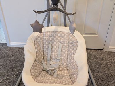 Graco Baby Swing
