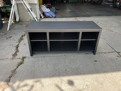 Small entertainment center (black)