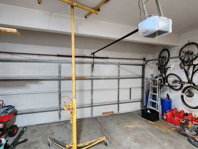 Sheetrock lift