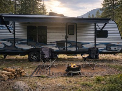 2017 Weekend Warrior CB2600 Toy Hauler - 13' Garage