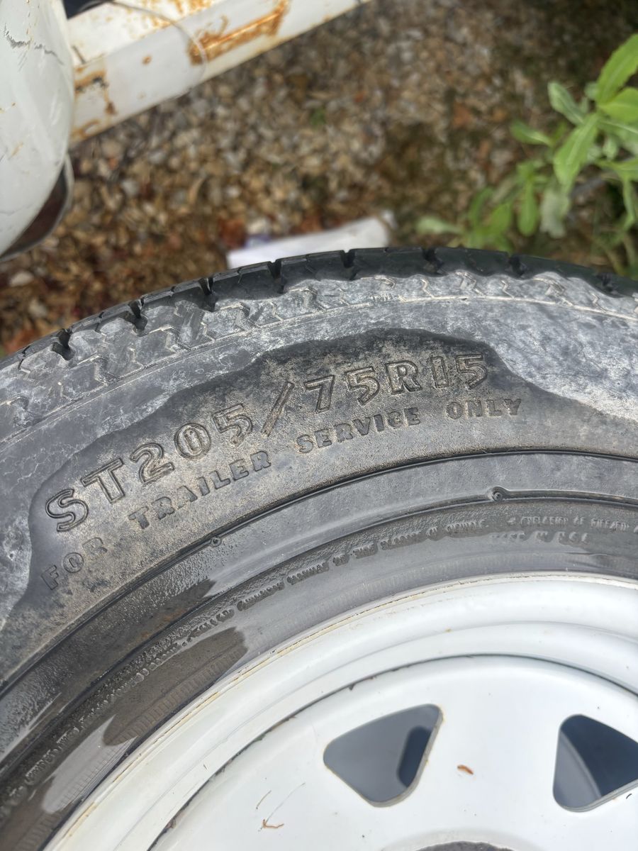 4 Good trailer rims