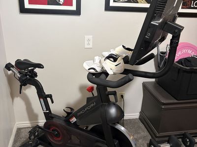 Proform bike with large Screen/ifit Compatible