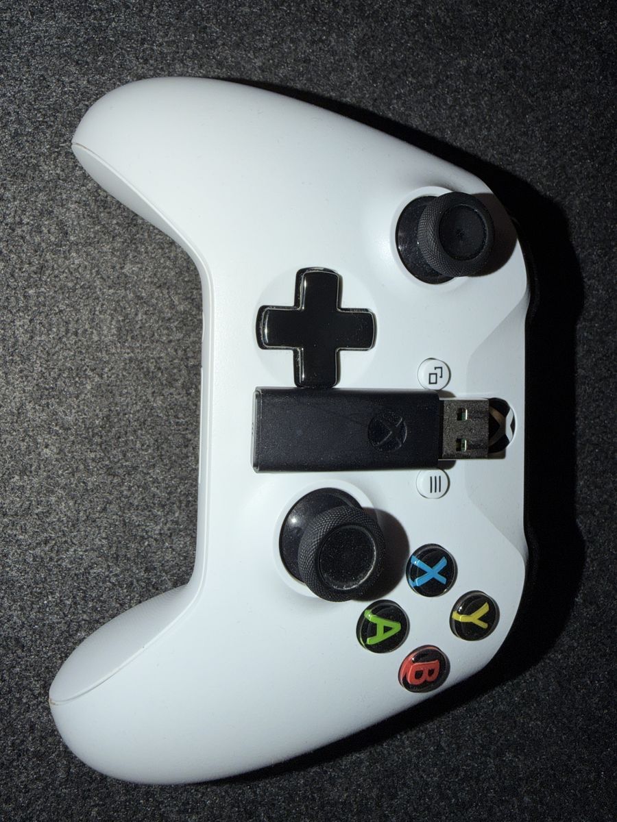 Xbox One Wireless Controller - White with USB Adapter