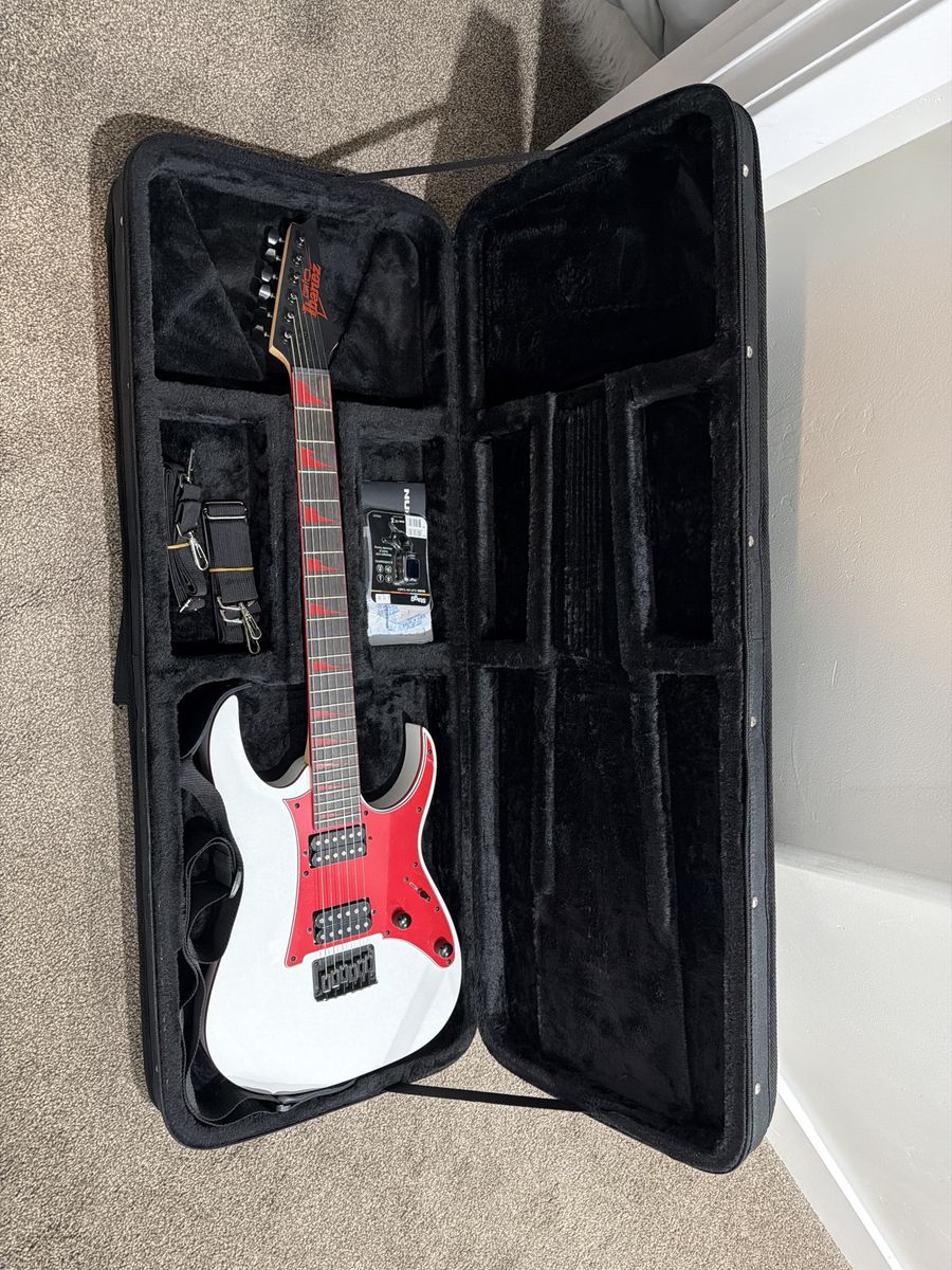 Ibanez Gio GRG121SP-SVF Electric Guitar with NUX Mighty Lite BT Mini Modeling Amp & Hard Case