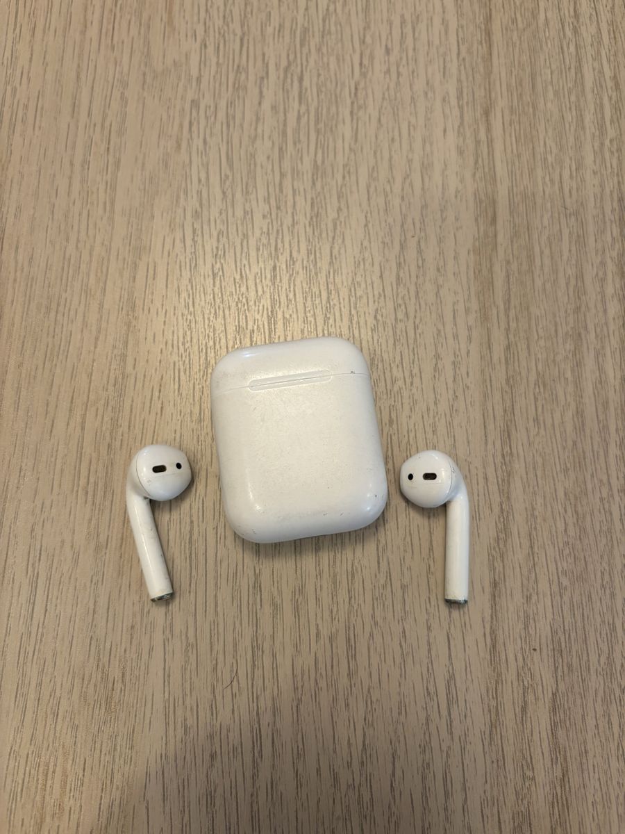 AirPods