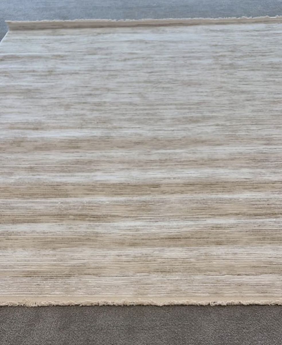 Ivory/Beige 8x10 Rugs