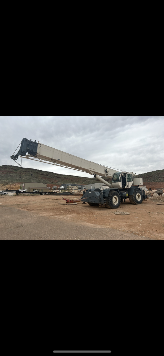 2000 Terex 55 Ton Rough Terrain Crane