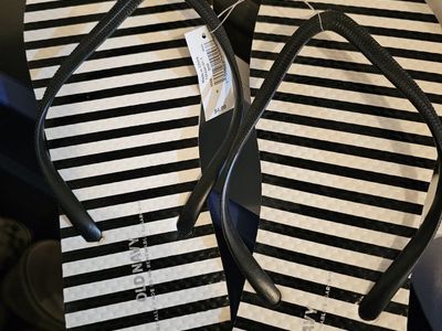 Old Navy Women's Striped Flip Flops - Black & White, Size 6 with Rubber Straps