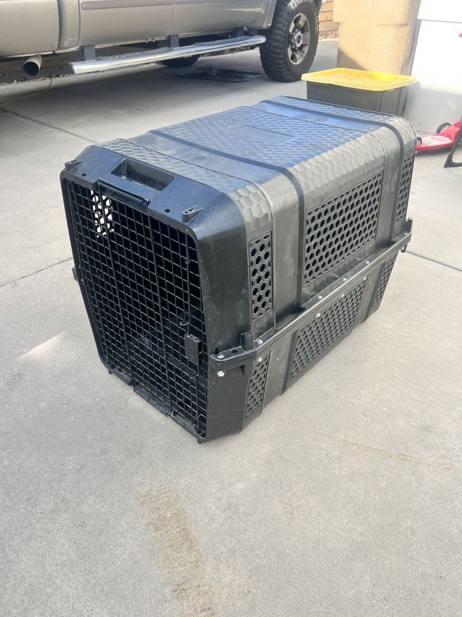 EveryYay Travel Pet Kennel 36" Airline-Style Dog Crate