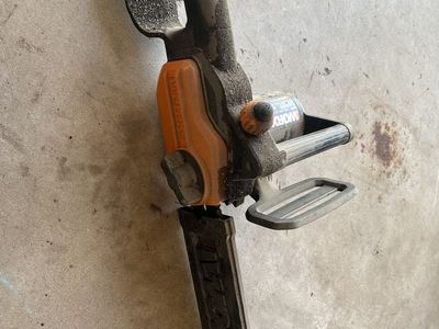 Chainsaw. Plug in electric