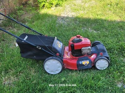 Troy bilt self propelled lawn mower