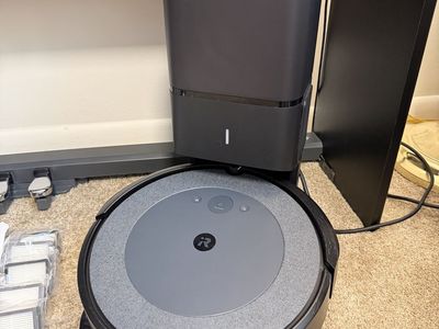 iRobot Roomba i3+ EVO Robot Vacuum with Automatic Dirt Disposal and Extra Accessories