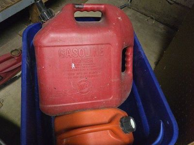 3 Gas Cans