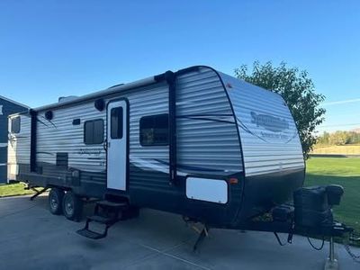 2017 Keystone Springdale Summerland Series Travel Trailer - 28ft, Sleeps 8, AC & Awnings