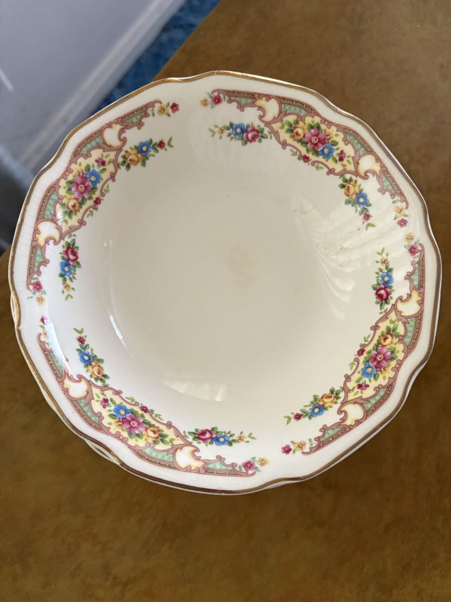 Vintage flowered small bowls
