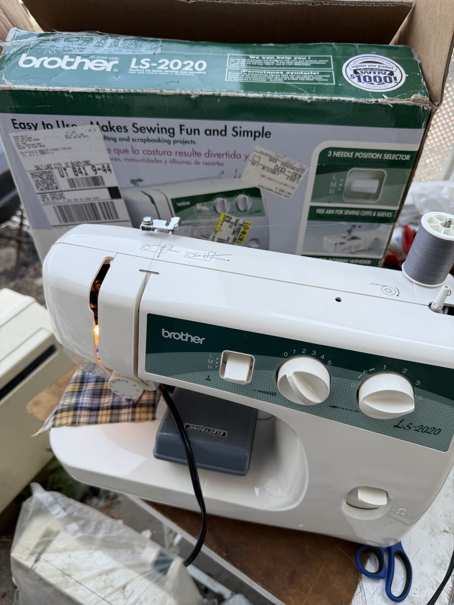 Brother LS-2020 Electric Portable Sewing Machine with Foot Pedal and Box