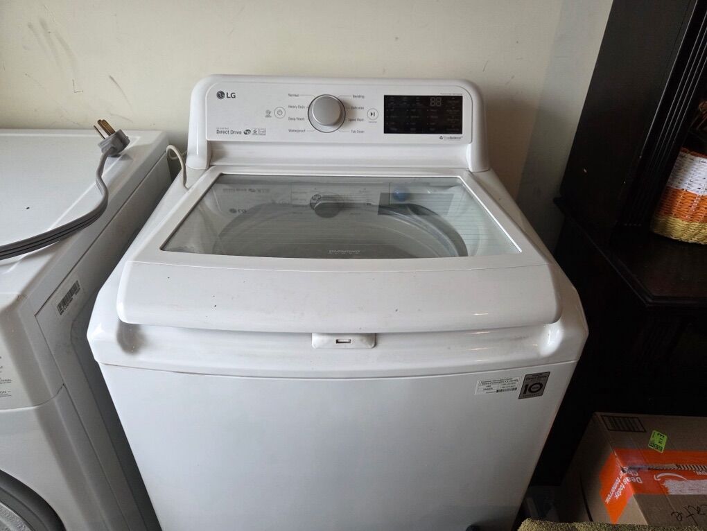 LG Washer And Dryer $500