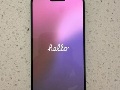 Iphone 15 Light green Like new (Unlocked)