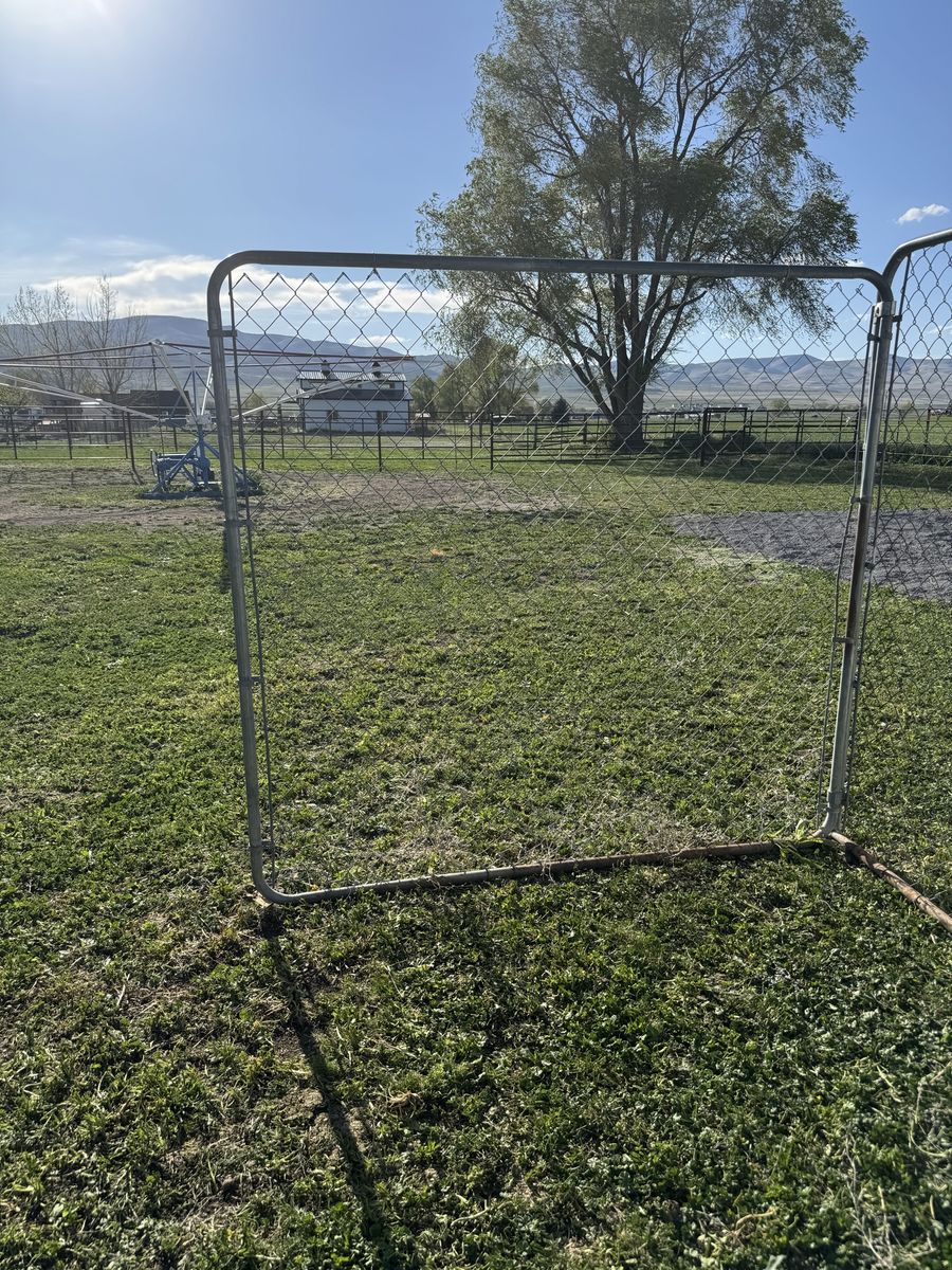 DOG KENNEL