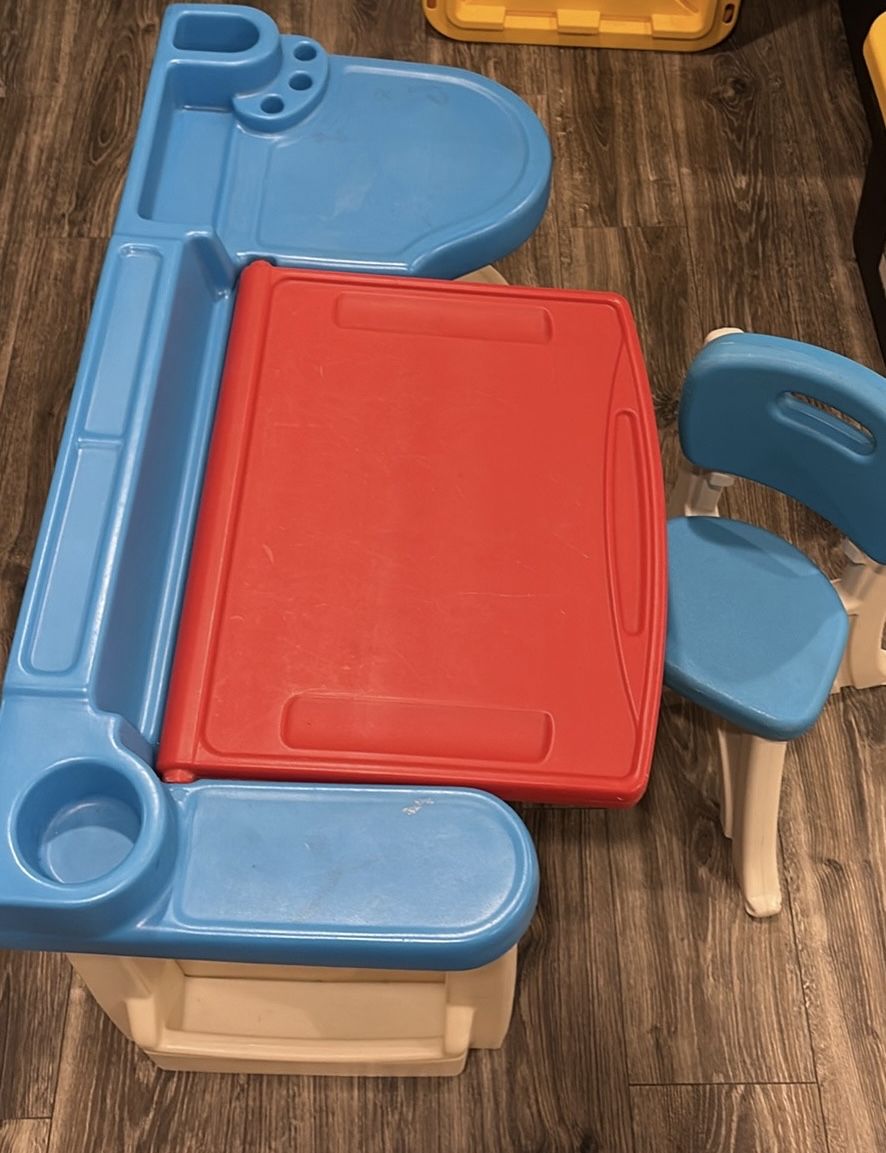 Step 2 kid's Art desks