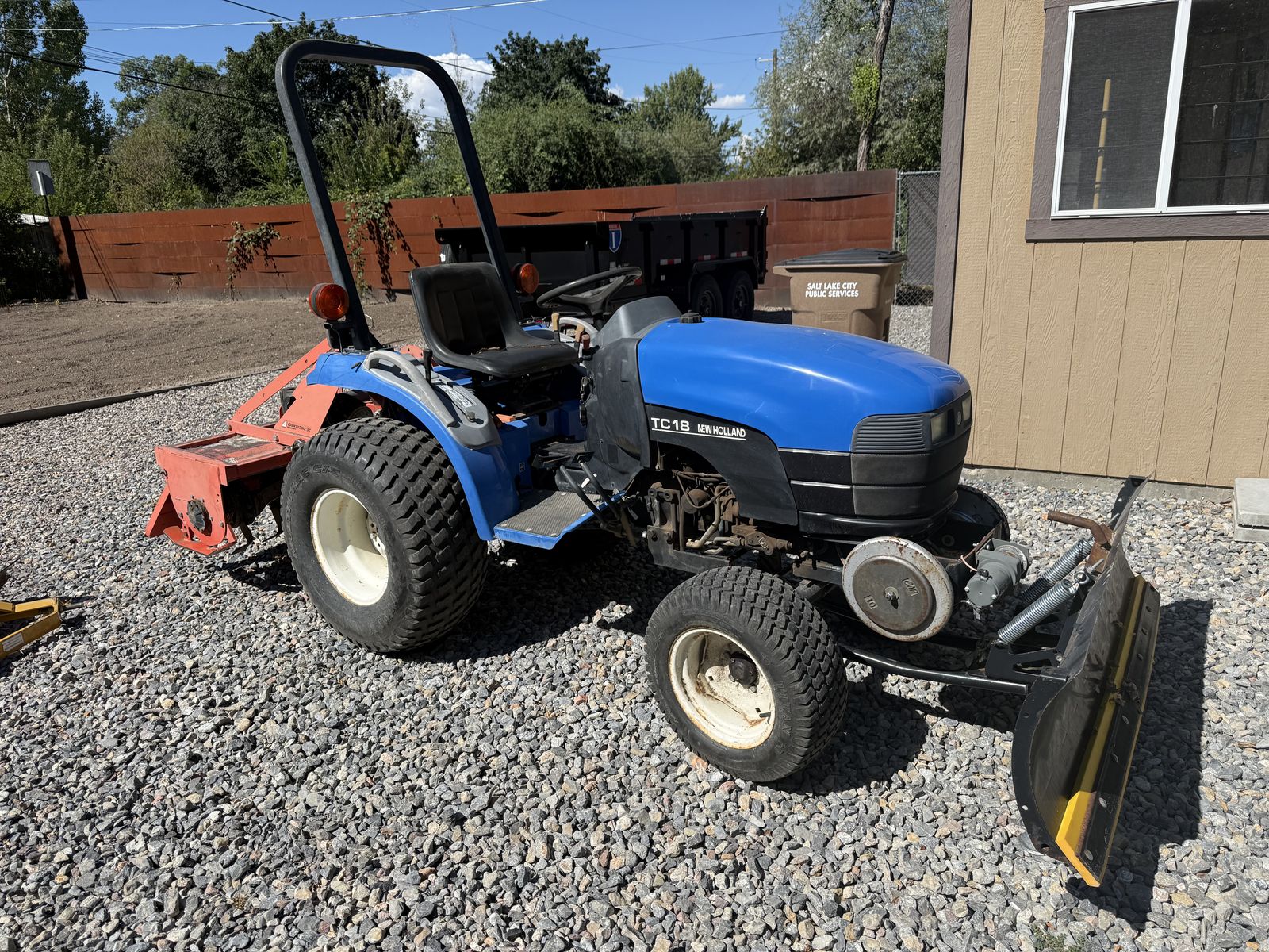 New Holland TC18 Tractor