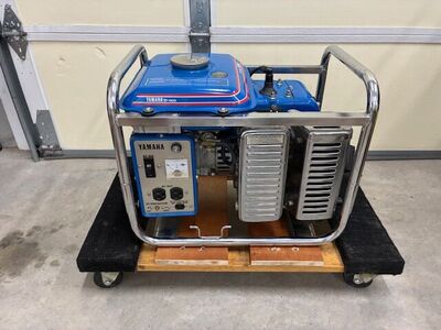 Yamaha EF1400 Generator