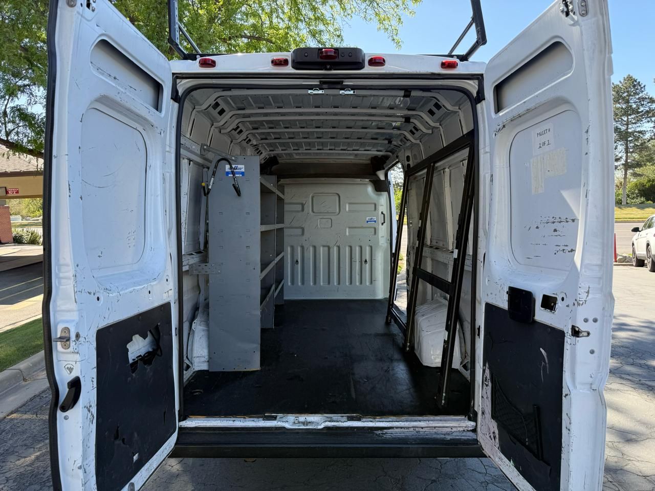 Main image 6