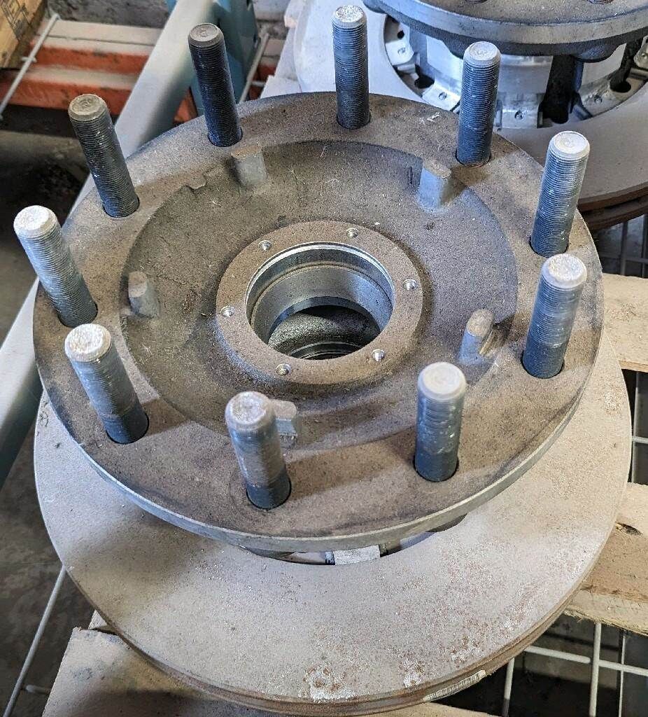 Paccar CONMET Hub for a Conmet 10083209