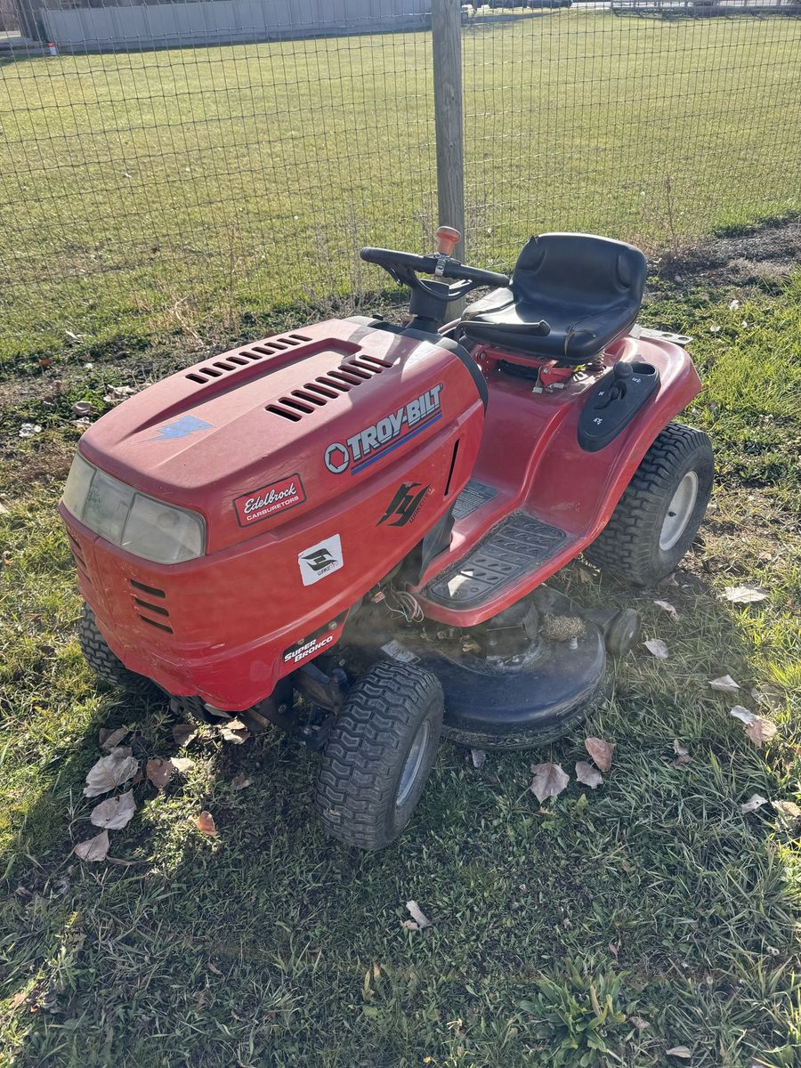 Super Bronco Lawn Mower