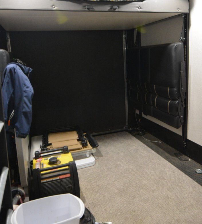 Main image 19