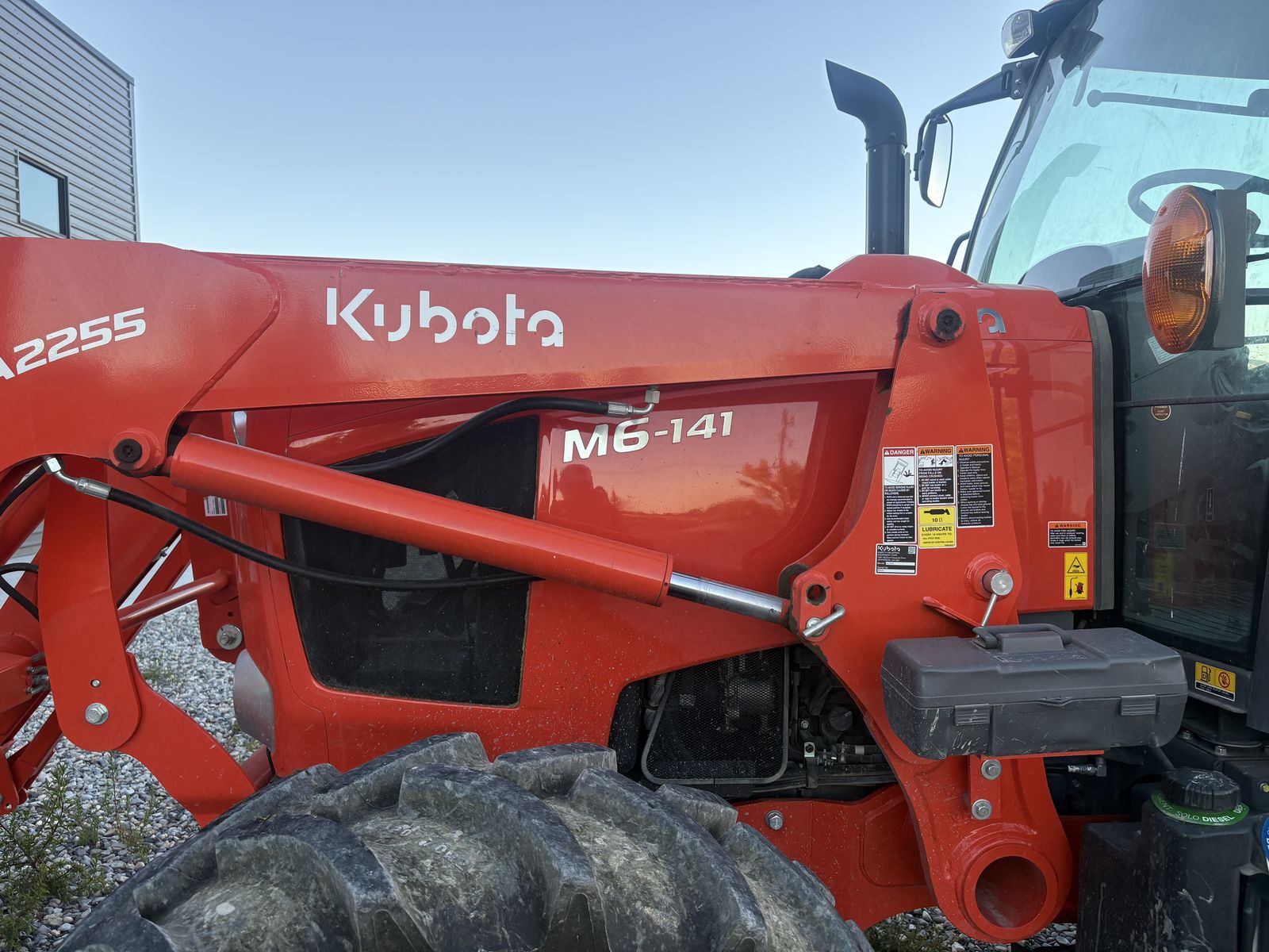 M141 kubota loader tractor