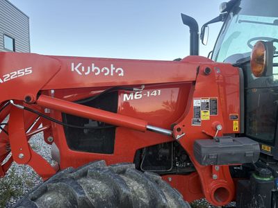 M141 kubota loader tractor
