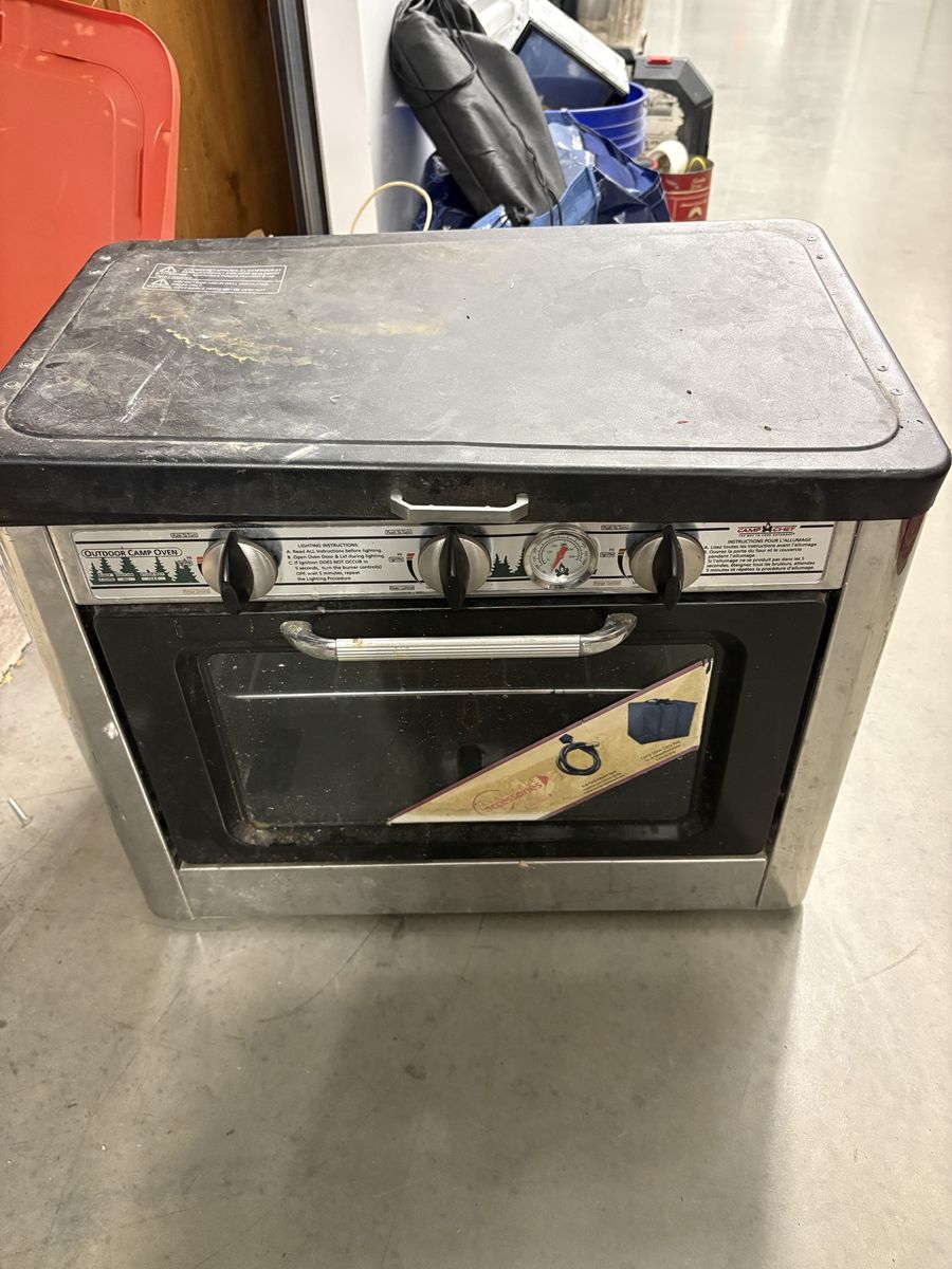 Outdoor camp oven