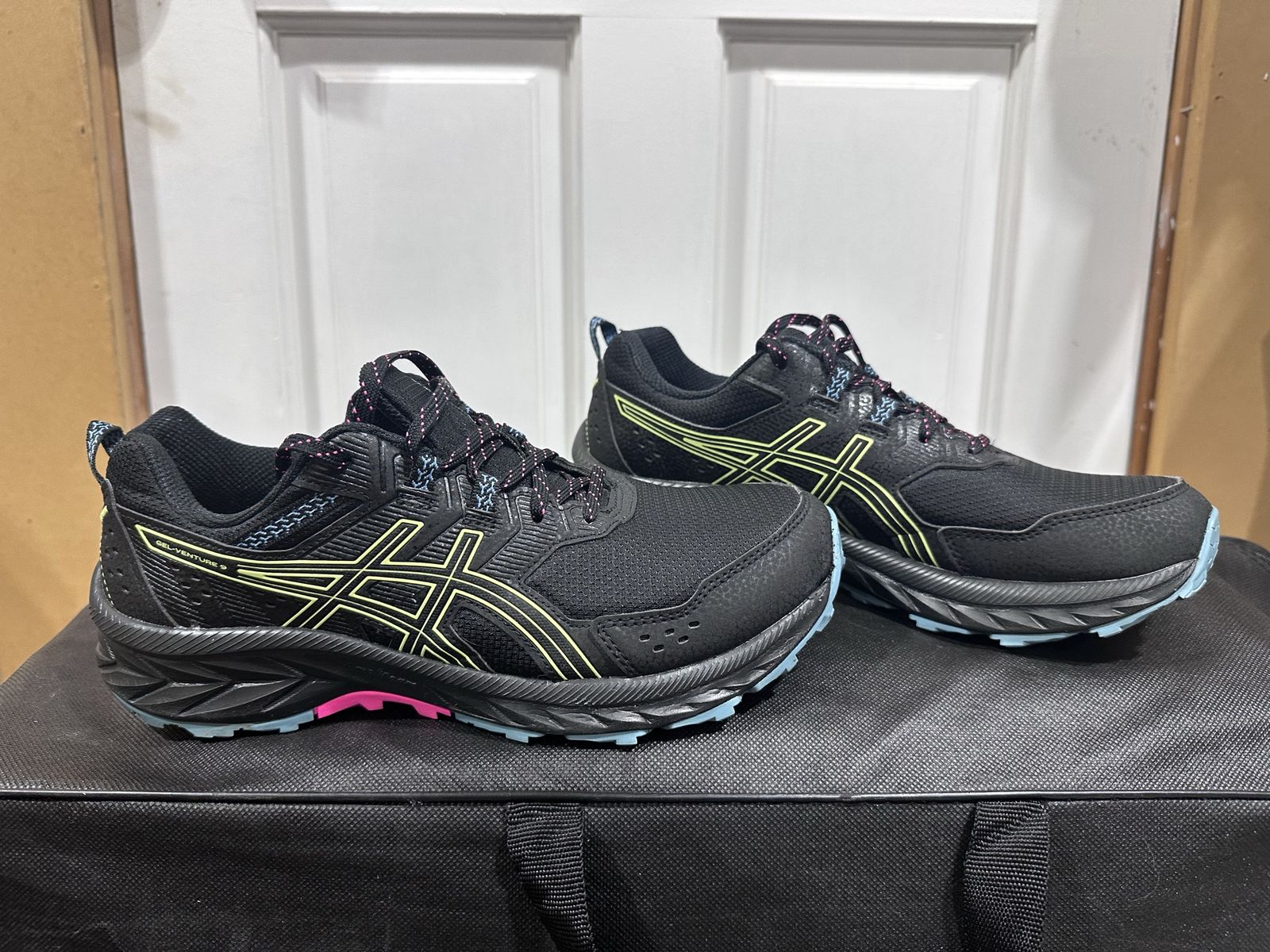 Women’s shoes
