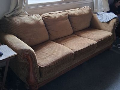Free Sofa