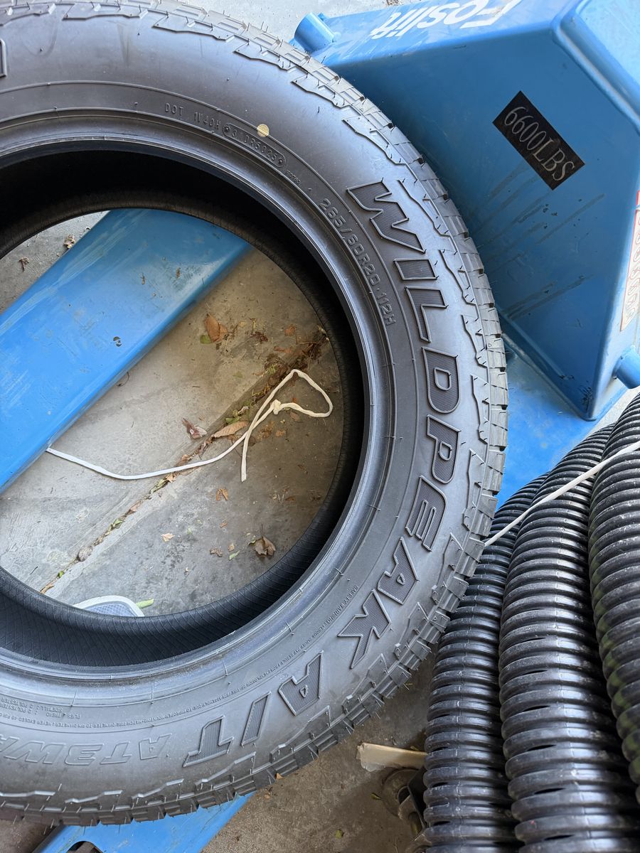Tundra tires Wild Peak A/T 265/60R20