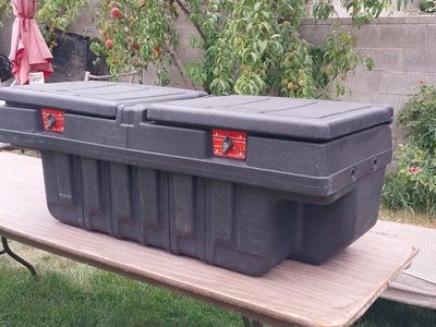 truck bed tool box