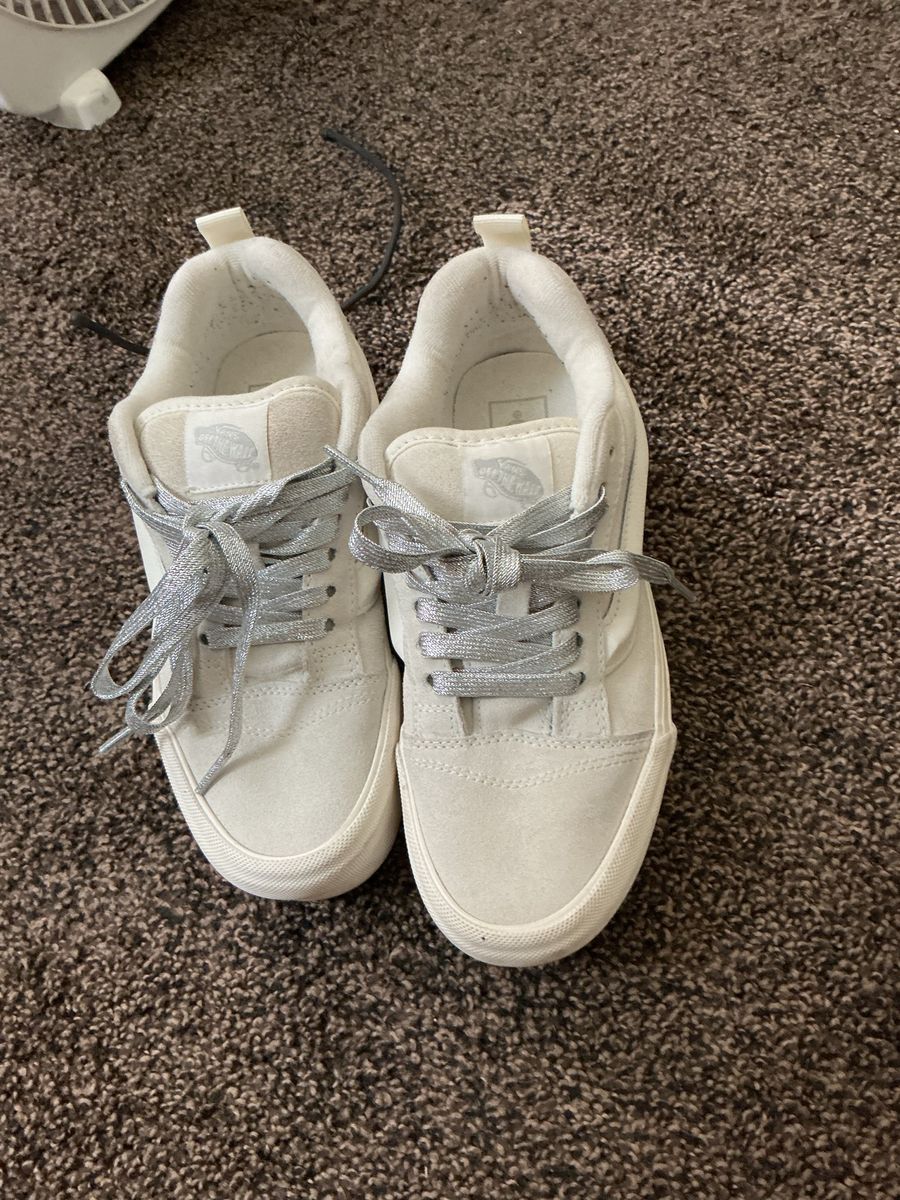 Cream Hightop new skool vans