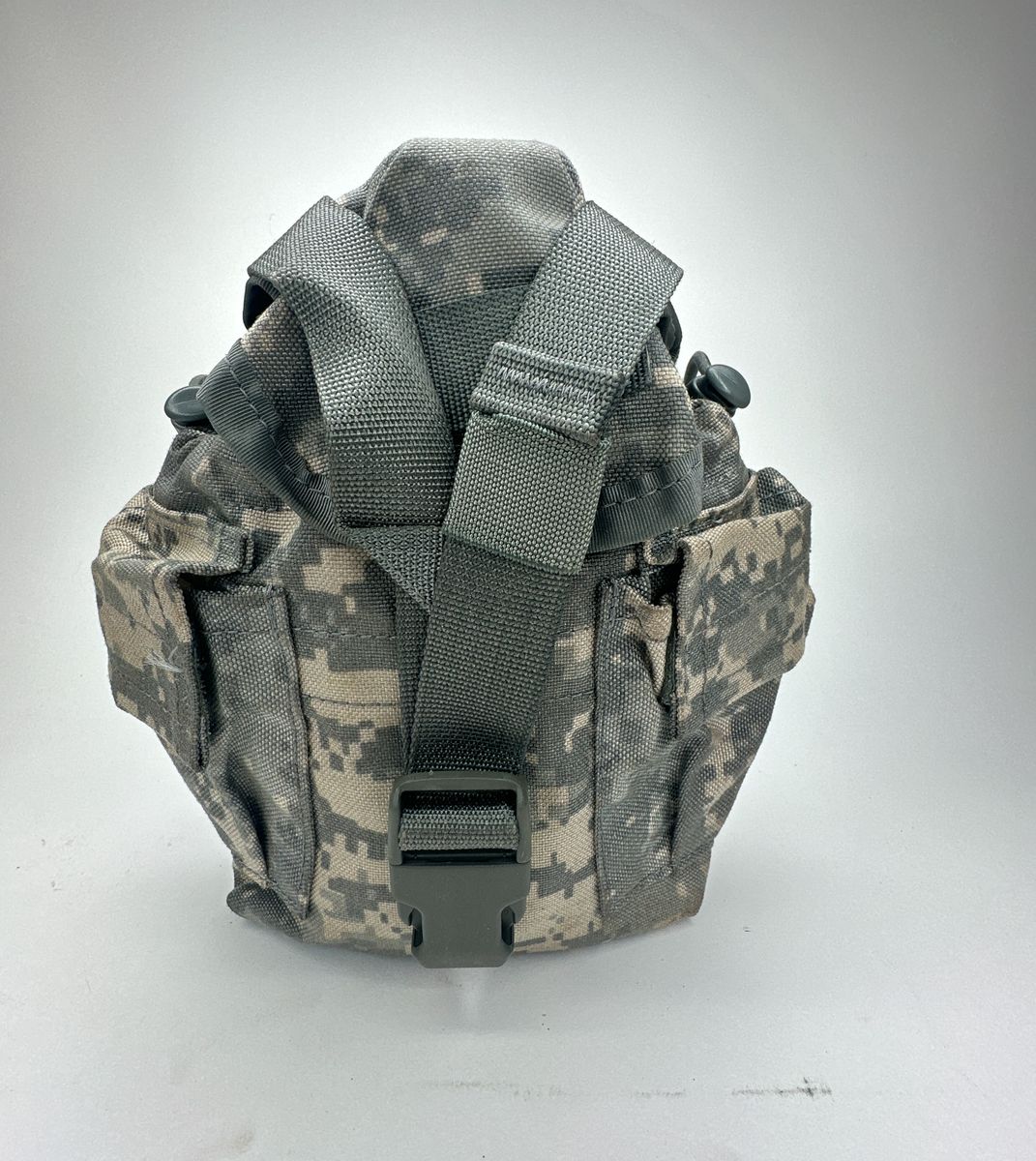 1 QT CANTEEN/GENERAL PURPOSE POUCH MOLLE II NSN 8465-01-525-0585 POUCH ONLY AVAILABLE