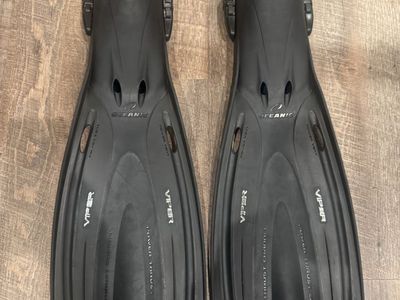 Oceanic Viper Black Open Heel Scuba Diving Fins w/ Adjustable Straps, Sz Reg