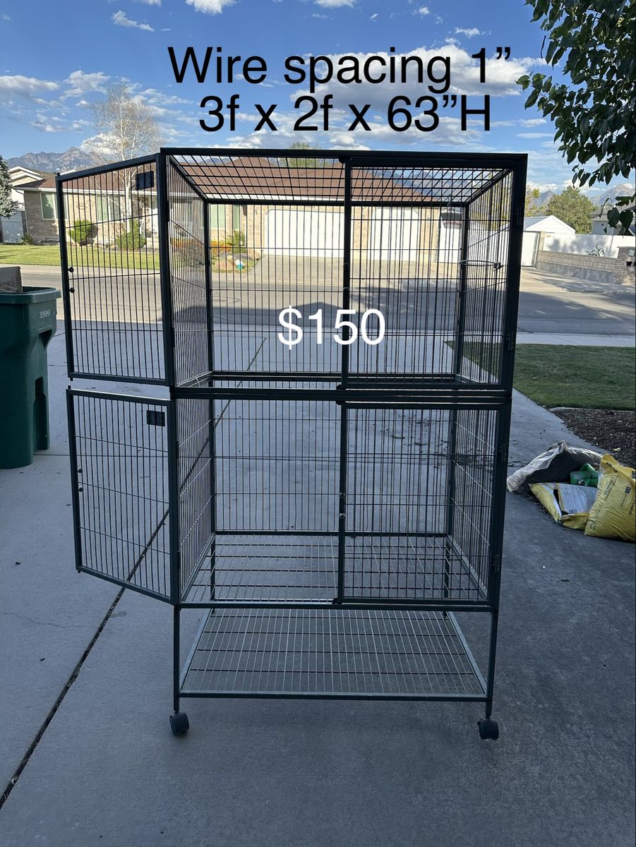 Parrot/sm animal cage