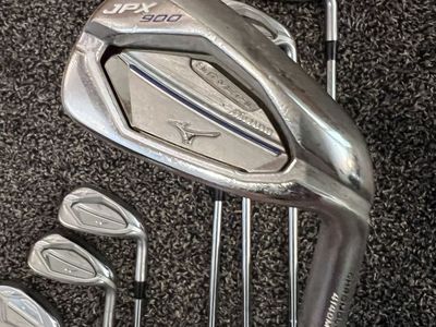 Mizuno JPX900 4-gap