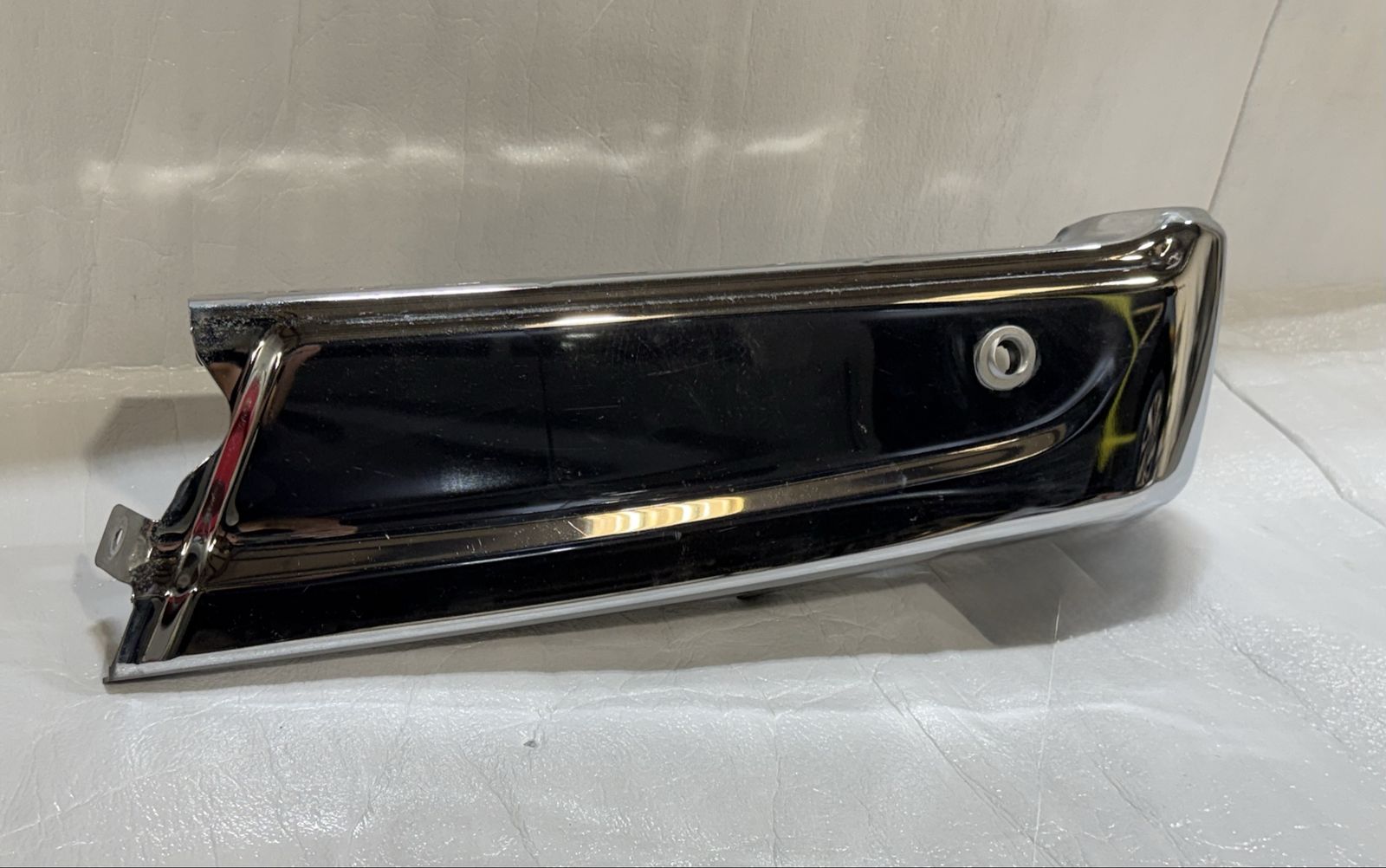 2021  - 2023 Ford F150 Rear Bumper Right Chrome cover W/Park Auto Sensor