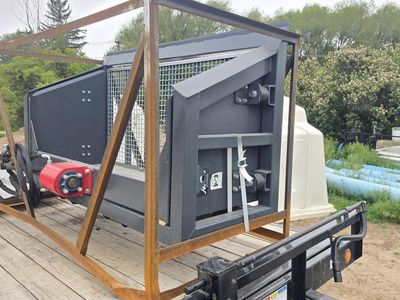 Handy Attachments skid steer screening bucket