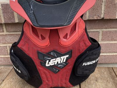 Leatt Fusion Vest 2.0 size s/m