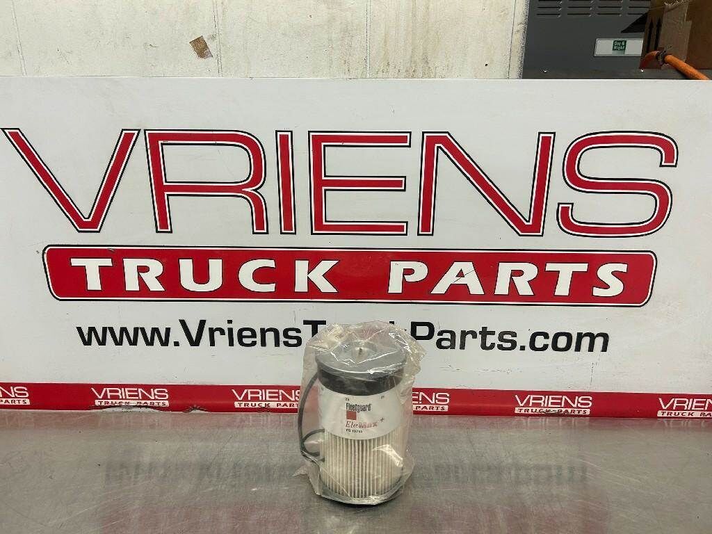 FLEETGUARD FS19765 Fuel / Water Separator