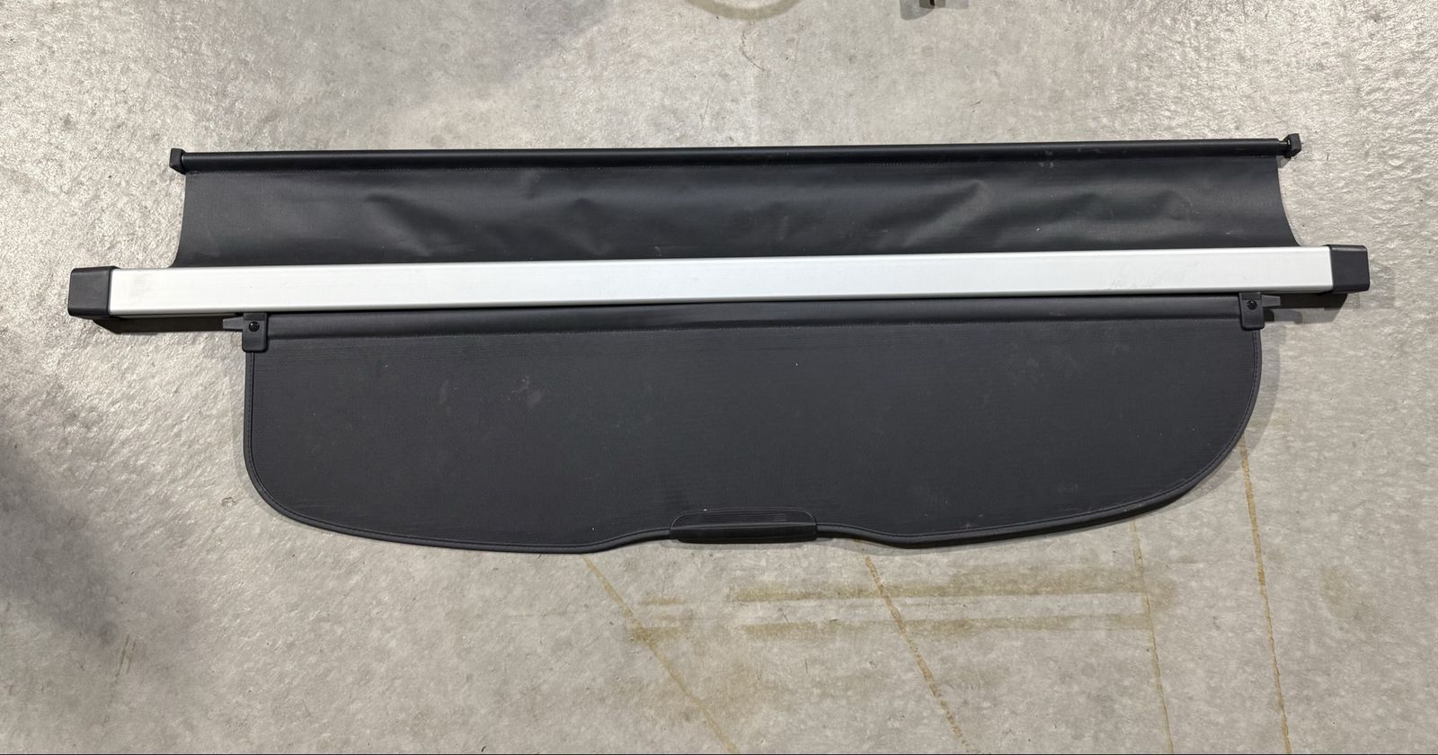 OEM Subaru Outback Retractable Cargo Cover Security Shade 2015-2019 Black